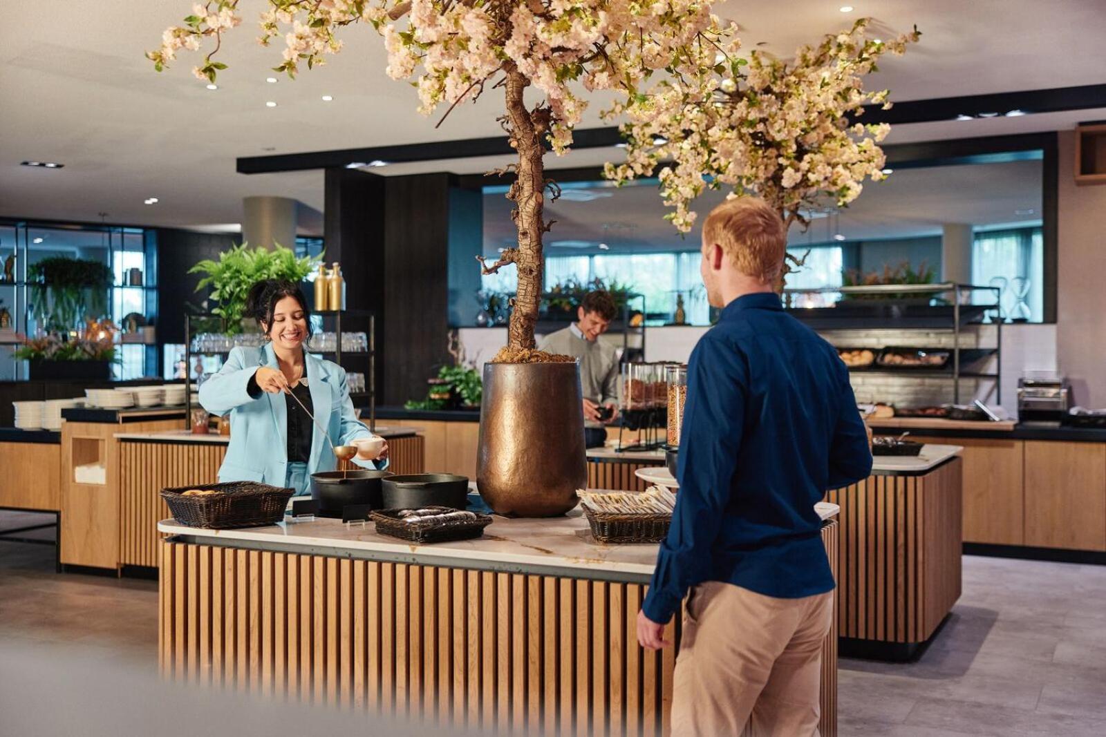 Van Der Valk Hotel Groningen-Hoogkerk Eelderwolde Екстериор снимка